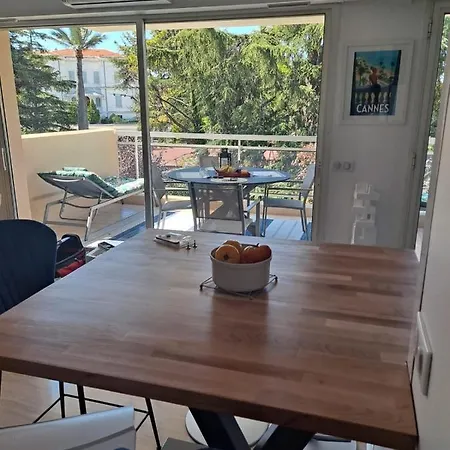 Henri Camille Re - Passy 2 -beautiful One Bedroom Swimming Pool And Parking Semesterbostad *