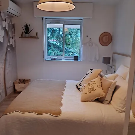 Semesterbostad Henri Camille Re - Passy 2 -beautiful One Bedroom Swimming Pool And Parking